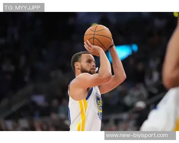 库里谈生涯第五次12个三分球表现称这只是比赛节奏问题不想过多考虑