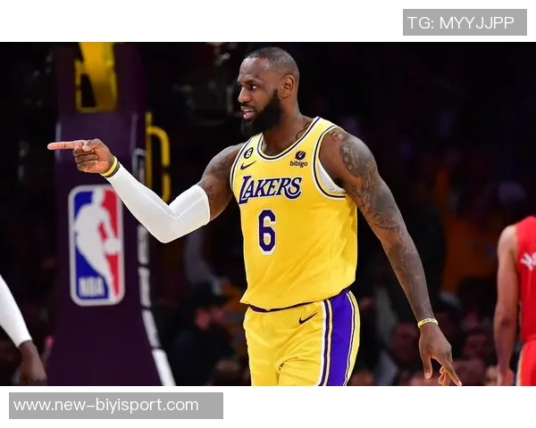 湖人是否会通过策略逼迫勒布朗提前退役的深度分析 湖人是否会通过策略逼迫勒布朗提前退役的深度分析