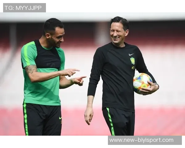 国安旧将奥古斯托在巴西杯决赛次回合成功完成解说生涯首秀展现新风采