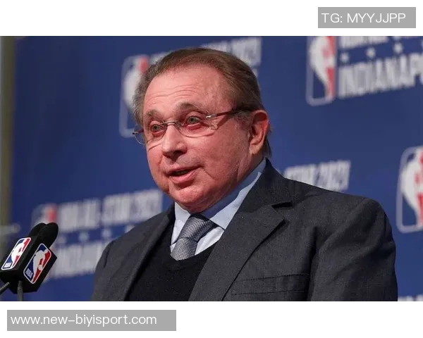 杰西巴斯直言在湖人队遭遇敌意感受后妈身份的压力与挑战